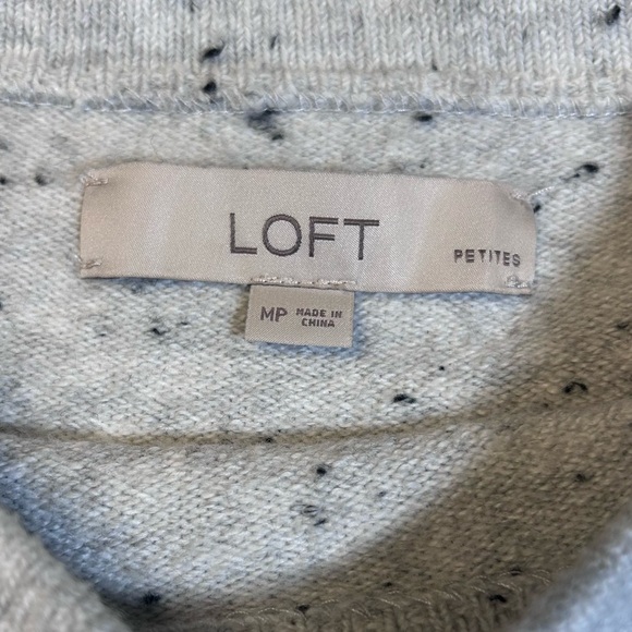 Loft Women’s Gray & White Speckled Sweater Size Medium Petite - Picture 8 of 9
